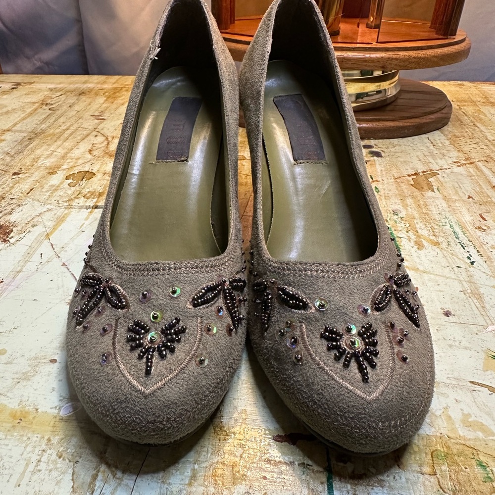 Vintage European sage green suede beaded heels EU size 40 US size 9